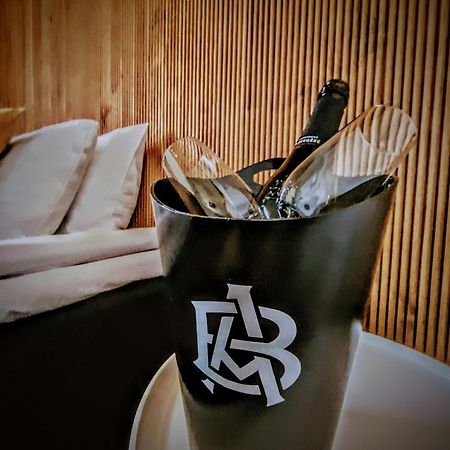 Hotel Seurahuone Riihimaeki Ngoại thất bức ảnh
